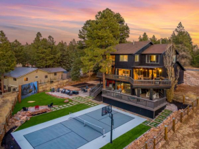 Big Deck House Outdoor Heaven Pickleball Game Room Theater Hot Tub